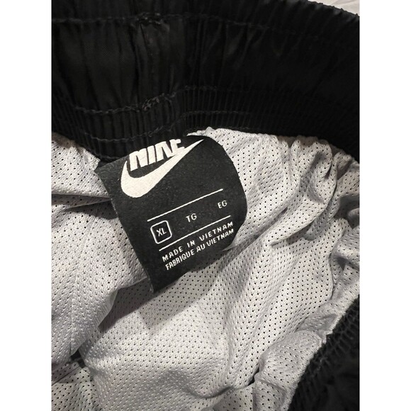 Nike Shorts Mens XL Black Grey Windrunner Polyamide Performance CT5617-010 - Picture 3 of 7